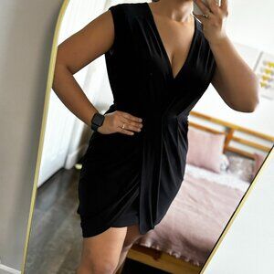 Express V-neck faux wrap pleated mini Sheath dress (Black) (size M)